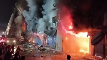 د کراچۍ ګل‌پلازا کې اورلګېدنې 10 کسان وژلي او  له  پنځوس ډیر بې درکه شوي  