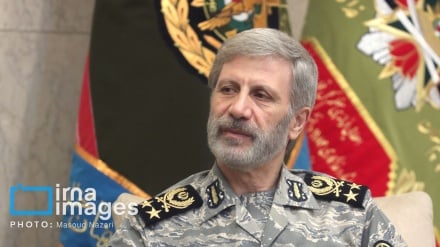 İran ordusunun baş komandanı: Barmağımız tətikdədir
