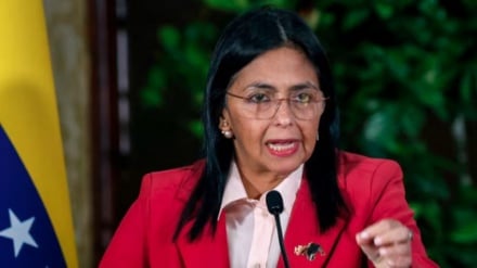 'কোনও সাম্রাজ্য আমাদের শাসন করবে না’: কারাকাসের প্রতিরোধের অঙ্গীকার