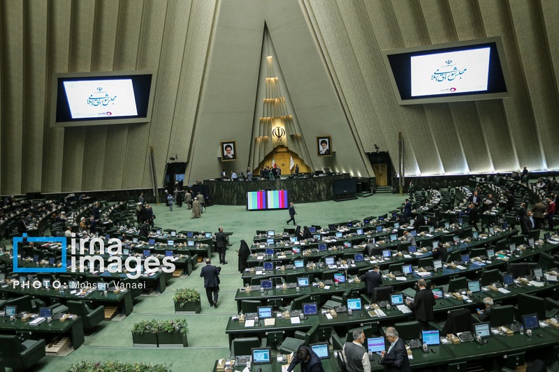 Eýran Parlamentiniň agzalary: Günbatarlylaryň duşmançylykly we jogapkärçiliksiz çemeleşmesi Eýran milletiniň tutanýerliligine zeper ýetirmez