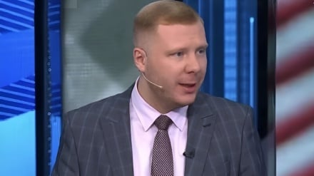  Aleksey Yaruşenko bə İroni mərdumi doə dastək