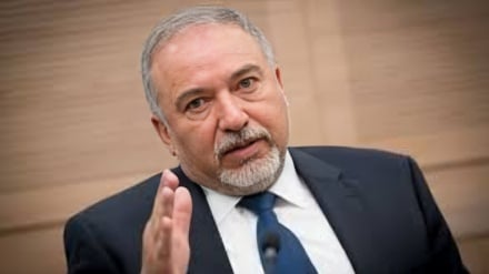 Liberman: Netanýahu Trampyň gulak asýan iti