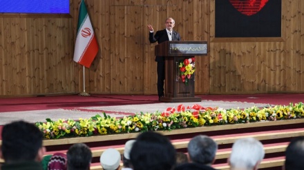 په جنګ پسې نه یوو د دیني تعالیماتو اساس په رحمت ، صداقت او د انسانانو د حقوقو په رعایتولو ولاړ دی