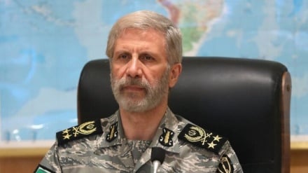 מפקד הצבא האיראני : אם האויב יעשה טעות, יתקל בתגובה שלא היה לה תקדים