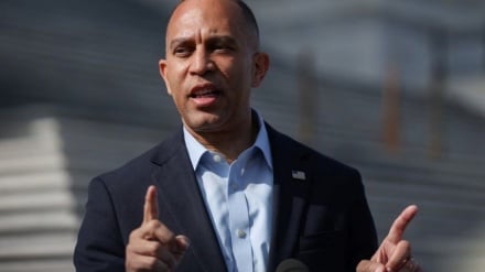 Kiongozi wa Wademocrat katika Bunge la US: Trump anasema uwongo kuhusu Iran