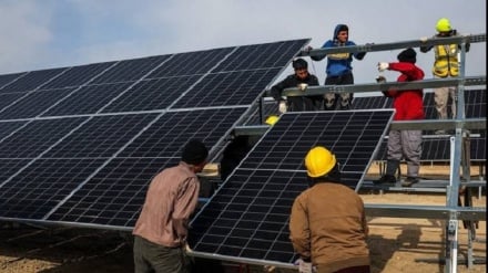 Рушди 5 баробарии нерӯгоҳҳои офтобии Эрон то соли 1405