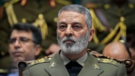 ইরানের সাথে যুদ্ধ হলে কঠিন শিক্ষা দেওয়া হবে: ট্রাম্পকে ইরানের সতর্কবার্তা