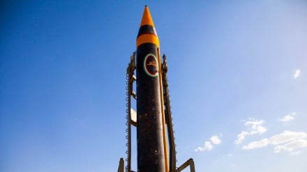 খোররামশাহর-৪ ক্ষেপণাস্ত্রের মাধ্যমে ইরানের আক্রমণাত্মক অবস্থান জোরদার