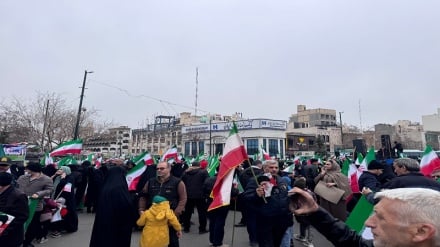 حضور پرشور مردم مشهد در راهپیمایی 22 بهمن 