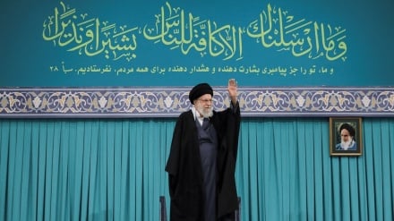 بیانات رهبر معظم انقلاب اسلامی در دیدار هزاران نفر از قشرهای مختلف مردم، سفر وزیر خارجه عراق به تهران و محکویت قطعنامه پارلمان اروپا