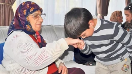 Buone maniere sociali | Costruiamo il futuro a partire da oggi / L’educazione comincia da casa