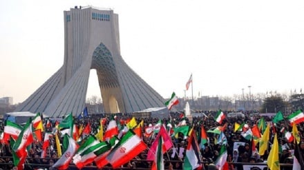 Шетелдік БАҚ Иран халқының 22 Бахман шеруіндегі құлшынысты қатысуын көрсетеді