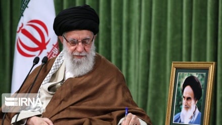 מנהיג המהפכה האסלאמית: תקופת ההגנה הקדושה הייתה מבחן מפואר לעם האיראני