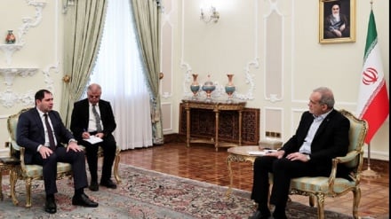 Pezeşkian: Biz bölgədə təhlükəsizlik və gərginlik axtarmırıq