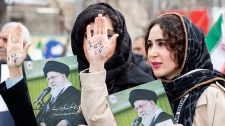 Festimi i përvjetorit të fitores së Revolucionit Islamik siç tregohet në fotot në media + imazhe