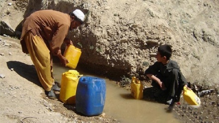 په افغانستان کې کابو ۱۶ ملیون کسان اوبو او روغتیائي آسانتیاؤ ته اړتیا لري   