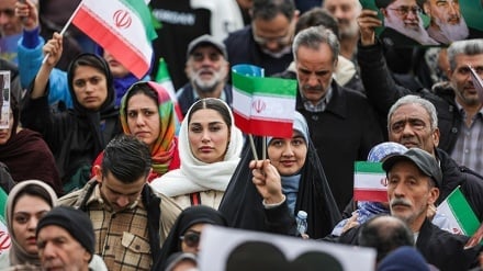 Daşary ýurt metbugatynda Eýranyň 22-nji Bahman ýörişine giň seslenme