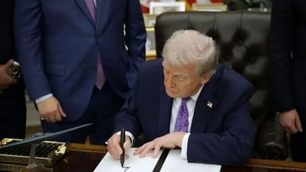 新たな対イラン制裁の波；トランプ米大統領がイランの貿易相手国に矛先