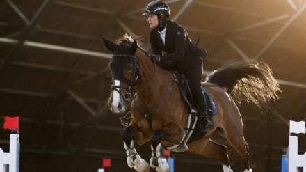 Kejuaraan Lompat Rintang Piala Bam ke-7 Digelar di Iran