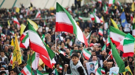 İran Halkının 22 Behmen’de Ülke Genelindeki Yürüyüşü