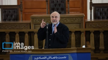 د امریکا ولسمشر  ټرامپ باید غلطه فیصله ونکړي ایران اټومي وسلو پسې نه دی