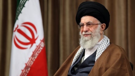 امام خامنه‌ای: روز 22 بهمن دشمن را مایوس کنید