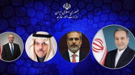 שר החוץ עראקצ'י, קיים שיחות טלפון נפרדות עם עמיתיו בטורקיה, מצרים וסעודיה