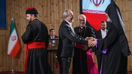 از دیدار رهبران ادیان توحیدی‌ با پزشکیان تا مراسم رسمی «سلام سفرا» | تصاویر