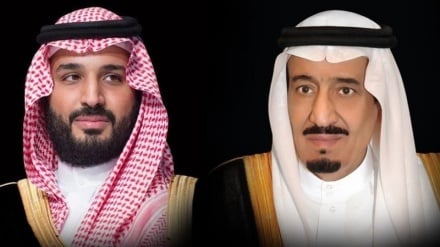 המלך ויורש העצר הסעודים בירכו את נשיא איראן ביום השנה לניצחון המהפכה האסלאמית