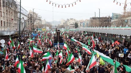 تحلیل-راهپیمایی ۲۲  بهمن نماد بیداری و هوشیاری، اتحاد و همدلی مردم ایران