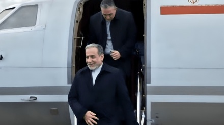 عراقچی برای دور سوم مذاکرات هسته‌ای با آمریکا وارد ژنو  شد/  هشدار البرادعی درباره جنگ ضد ایران 