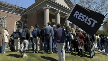 Ketika Kekuasaan Trump Membungkam Ilmu Pengetahuan di Harvard