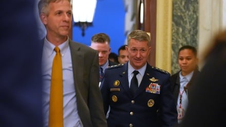 ইরান আক্রমণের ঝুঁকি সম্পর্কে  ট্রাম্পকে সতর্ক করলেন মার্কিন শীর্ষ জেনারেল: রিপোর্ট