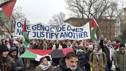 הפגנות בברלין ובפריז בגנות פשעי ישראל בעזה