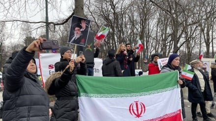 Protesters in the United States: Stop the war against Iran