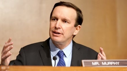 Сенатор США: Чтобы остановить продолжение войны с Ираном, некомпетентной администрации Трампа не следует давать дополнительные средства