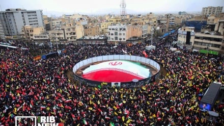 Қудс Халқаро куни кўча намойишчиларининг резолюцияси/ Шаҳидлар қони учун қасос олишдан  Эрон қуроллли кучларини ҳимоя қилишларигача