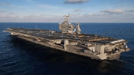 La nave Abraham Lincoln si ritira davanti ai missili iraniani