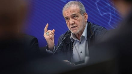 Pezeshkian: «Risponderemo duramente all'attacco alle infrastrutture»