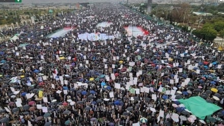 Йеменцы собрались на площади Сабин в Сане по случаю Дня Кудса