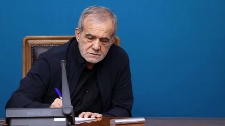 Pezeshkian: Iran haitasalimu amri mbele ya madola ya kibeberu