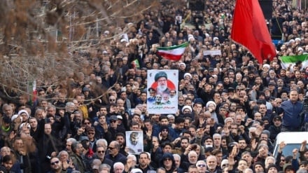 Arap Analist: Tahran Petrodolar Sistemini Yok Ediyor / İran Komşularını İşgal Etmeyi Hedeflemiyor