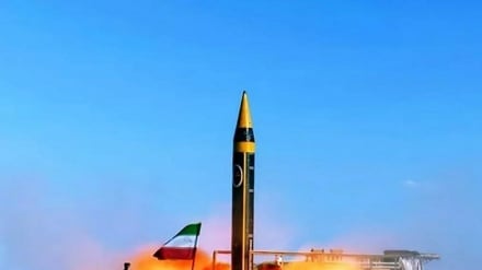 Rudal Iran Hantam Kapal Perusak AS di Samudera India