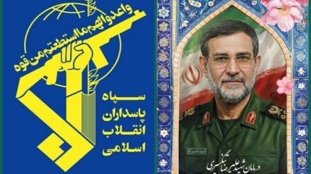   فرمانده نیروی دریایی سپاه پاسداران به فیض عظیم شهادت رسید