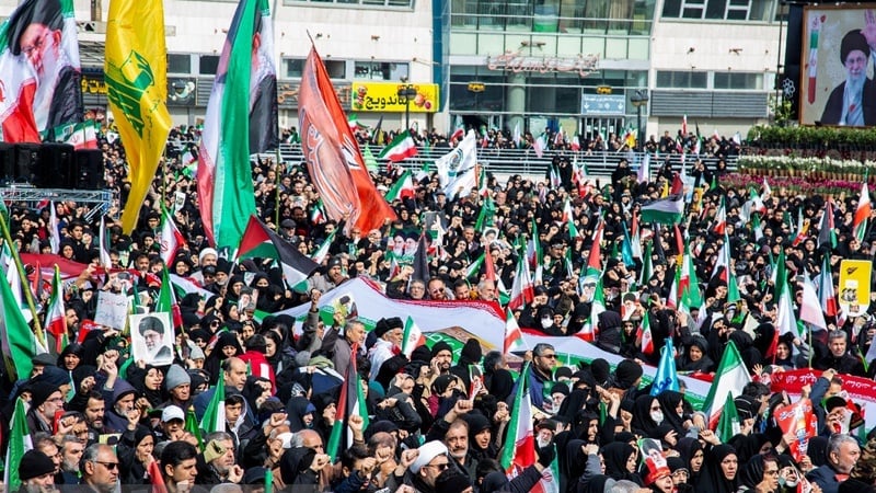 Resolución de la marcha del Día Internacional de Al-Quds: De la venganza por la sangre de los mártires al apoyo a las Fuerzas Armadas de Irán