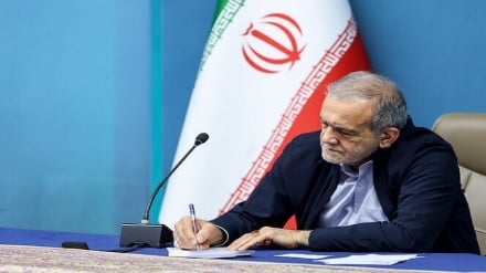 Presidenti i Iranit: Përball krimeve të armiqve as nuk heshtim dhe as nuk dorëzohemi