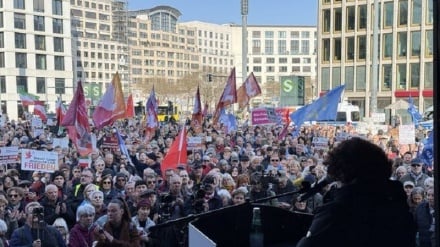 Protesta in Germania contro l'aggressione all'Iran