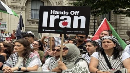 Il grido “Morte all’America” ha risuonato per le strade di Roma