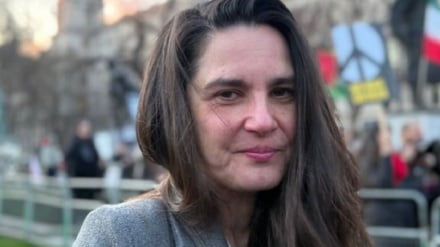 Londinezët: Hiqni dorë nga Irani/Aktivistja britanike kundër luftës: Amerikës nuk mund t'i besohet