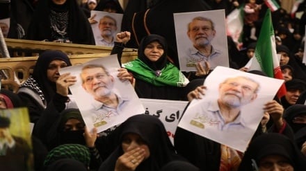 پیکر شهید لاریجانی و فرزندش در حرم حضرت معصومه (س) آرام گرفت